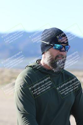 media/Jan-15-2026-Racers Edge (Thu) [[dfebeb70ab]]/1-Around the Pits-Track Walk/